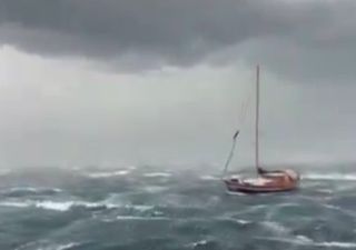 Desde tornados hasta granizadas: repasamos las imágenes más sorprendentes que han dejado hoy las tormentas en España