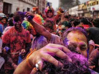 Desfiles, música e muita festa: estes são os melhores destinos para celebrar o Carnaval em Portugal