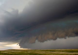 Dezembro começa com atuação de ciclone no Brasil; veja o que esperar