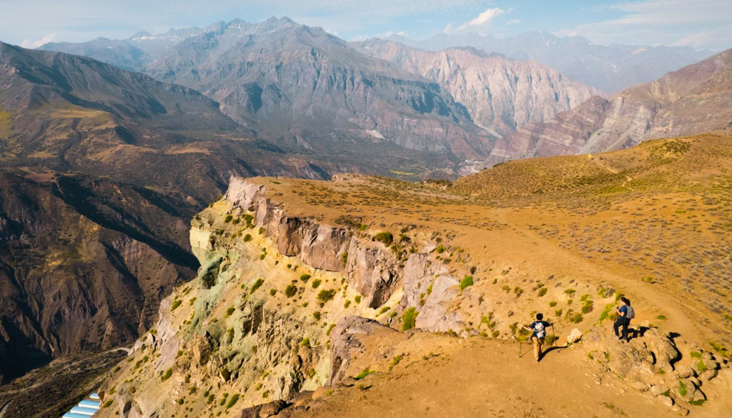 Mirador de Cóndores, Región Metropolitana. Las actividades incluyen varias rutas por los cerros de la Región Metropolitana. Crédito: diadeloscerros.cl.