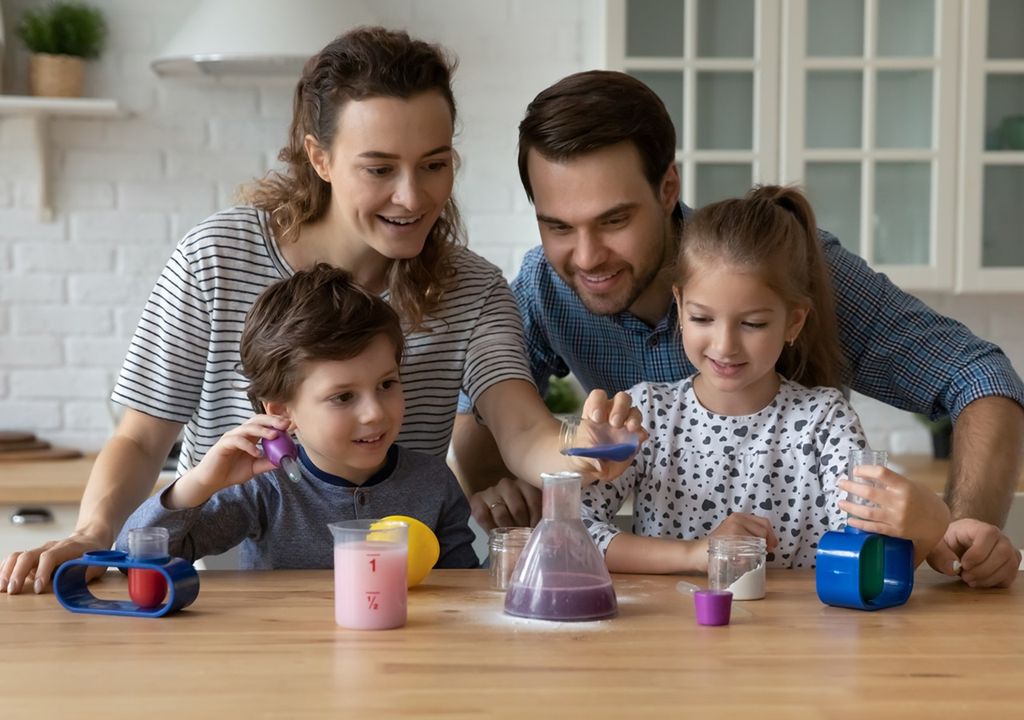 Día del Niño: ideas de juegos y juguetes caseros para aprender ciencia jugando