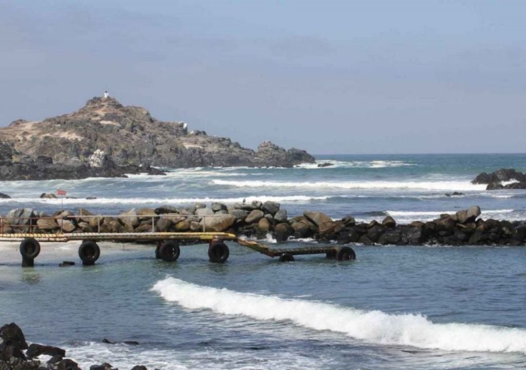 Chañaral de Aceituno La instancia busca explicar conceptos como qué es una reserva marina, cómo funciona una cadena trófica o por qué el ruido bajo el agua puede desorientar a una ballena. Créditos imagen: Domos kunza kamanchacos.