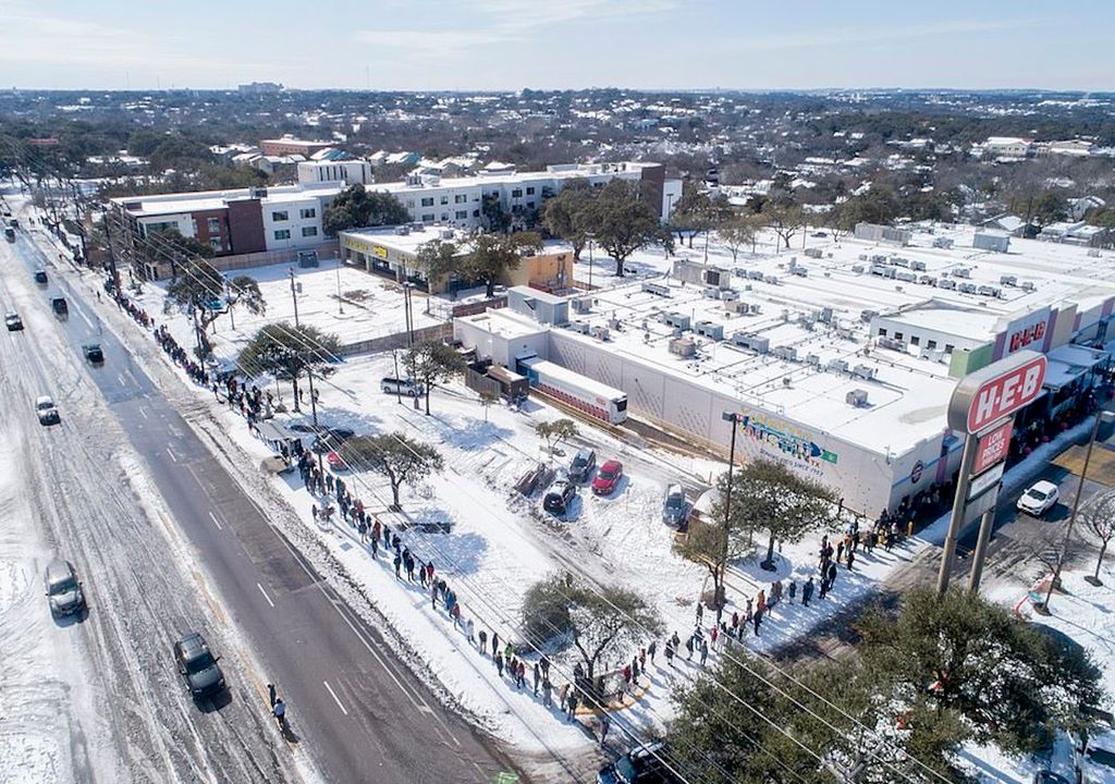 Austin, Texas nieve; supermercado saturado