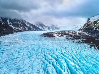 Die Bedeutung von Gletschern: Was passiert, wenn sie völlig verschwinden? Klimaexperte Ralf Roschlau kennt die Antwort.