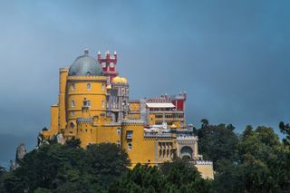 Die Kulturlandschaft Sintra speichert die Wärme königlicher Sommer bis tief in den Herbst
