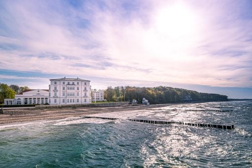 Die Wei&szlig;e Stadt am Meer: Das steckt hinter der Geschichte von Heiligendamm
