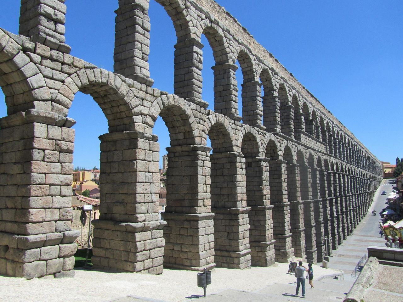 Ingenieurskunst aus der Antike: Der Aquädukt ist 2000 Jahre alt. Foto: Pixabay