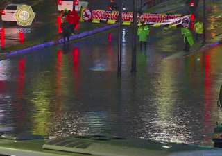 Las tormentas en CDMX, provocan caos en el transporte público con inundaciones en el Metro y socavones en carreteras