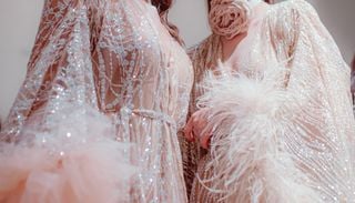 Dior, Chanel, Louis Vuitton, YSL, Shein : ils d&eacute;plument les autruches vivantes pour la mode !