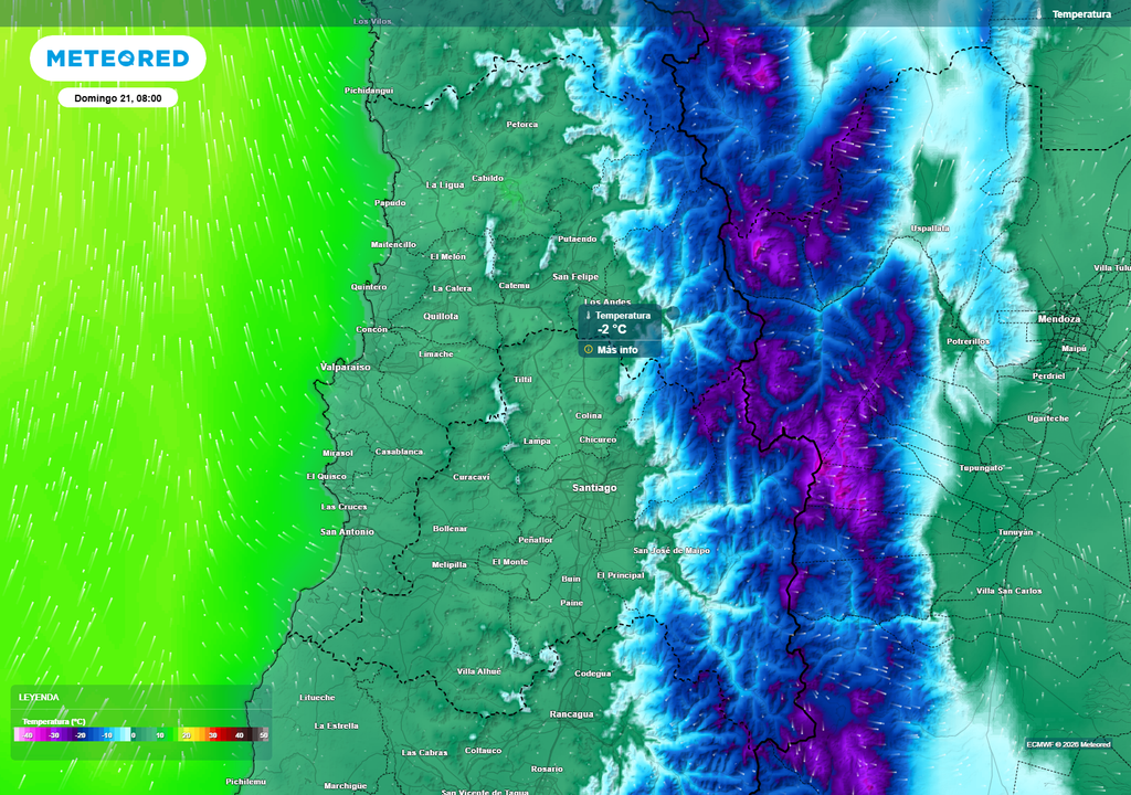 El mapa de temperatura muestra el avance del aire frío sobre la zona central, con mínimas que podrían acercarse o bajar de 0 °C en valles, precordillera y cordillera de la costa del centro-norte.