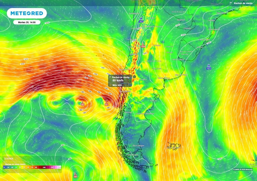 El modelo proyecta un marcado aumento del viento durante el martes, con rachas cercanas a 80 km/h en sectores del sur del país, especialmente hacia Los Ríos, Los Lagos y áreas insulares de Aysén.