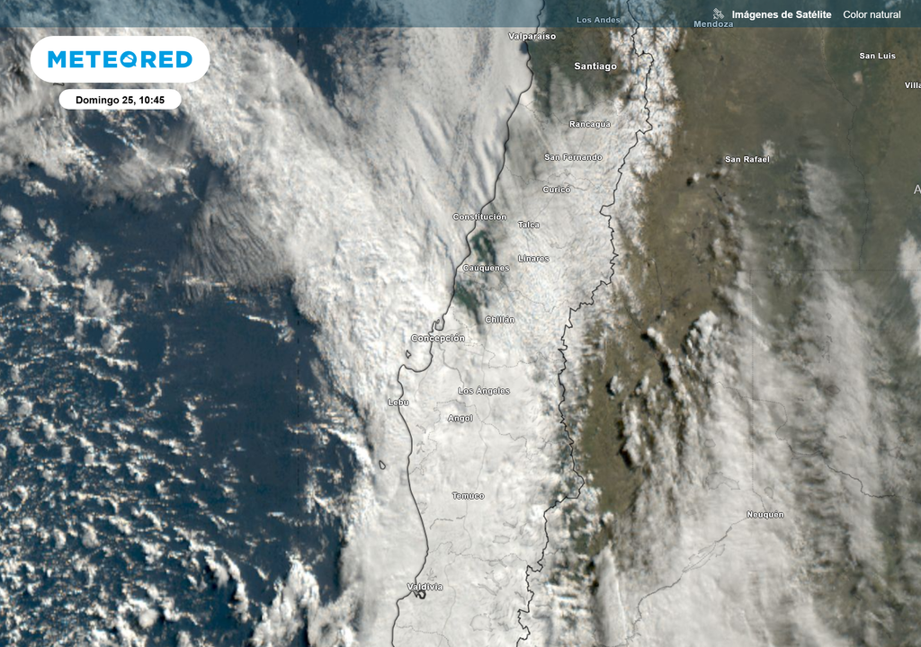 satélite de color natural.