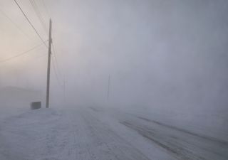 DMC emite aviso por viento normal a moderado y probabilidad de viento blanco en dos regiones del país