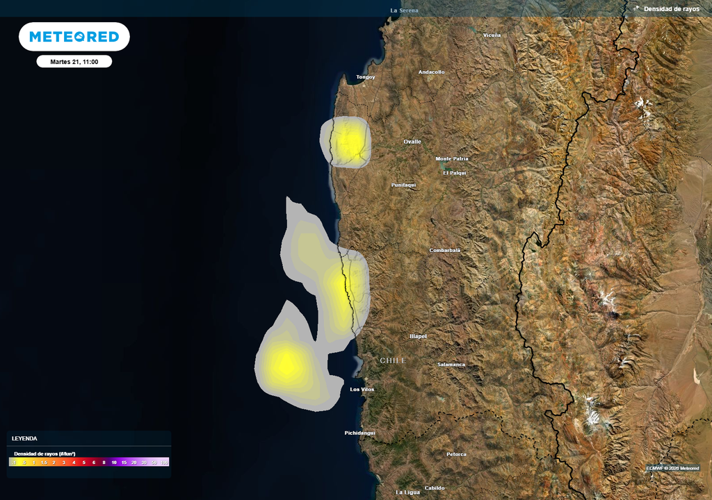 El modelo proyecta núcleos de actividad eléctrica frente a la costa de la Región de Coquimbo que podrían extenderse hasta el martes 21.