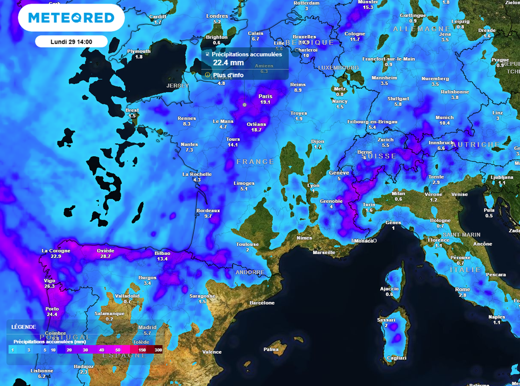 Les orages feront leur retour par l'ouest au cours du week-end. Les orages feront leur retour par l'ouest au cours du week-end.