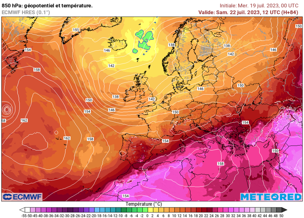 La masse d'air brûlante devrait quitter le littoral méditerranéen français d'ici la fin de semaine.