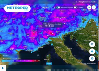 Domani ci saranno forti temporali in queste regioni d'Italia e allerta rossa per il caldo in queste città