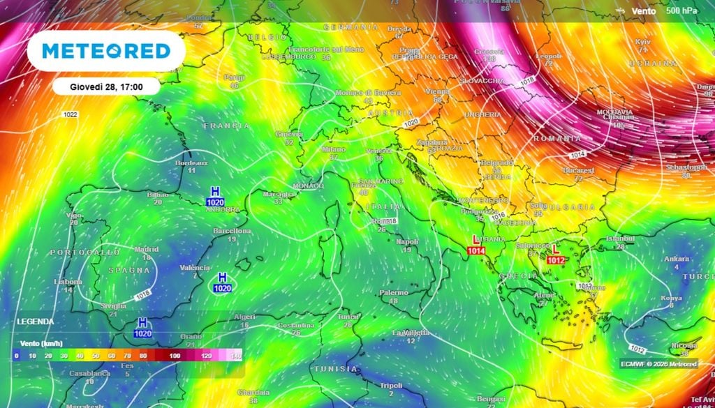 Mappa circolazione dei Venti a 500 hPa di ECMWF. Riesce ad evidenziare l'influenza di correnti settentrionali relativamente fresche in quota, causa dell'instabilità parziale sul nostro territorio.