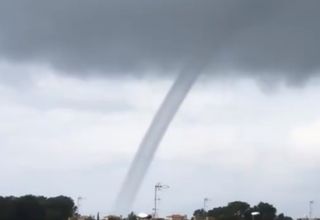 Mangas marinas espectaculares, tormentas y granizadas en Mallorca