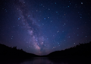 Los científicos avisan: cuando cae la noche, el cielo estrellado que ves realmente no está ahí