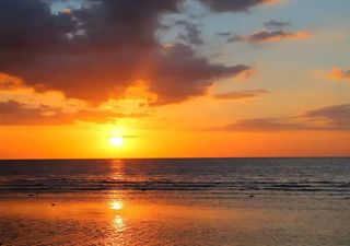 Dónde ver los atardeceres más impresionantes de la costa atlántica, a pocos kilómetros de Buenos Aires