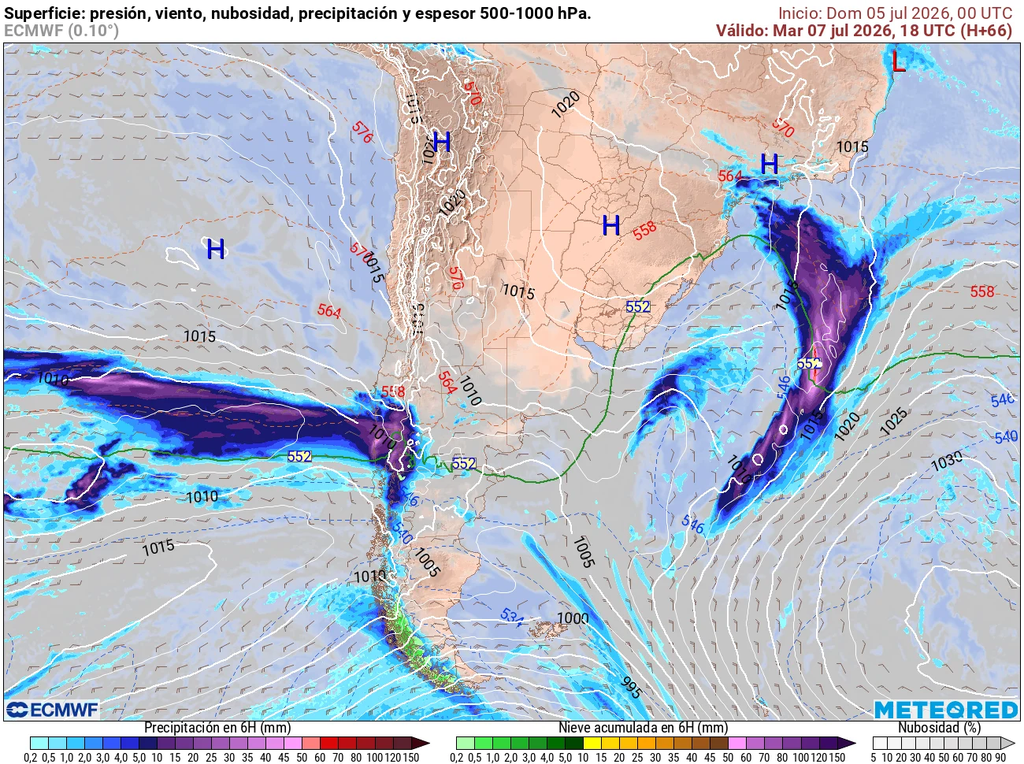 Se observa como avanza el sistema frontal dejando una banda nubosa hacia el centro norte y abundantes precipitaciones hacia el sur.