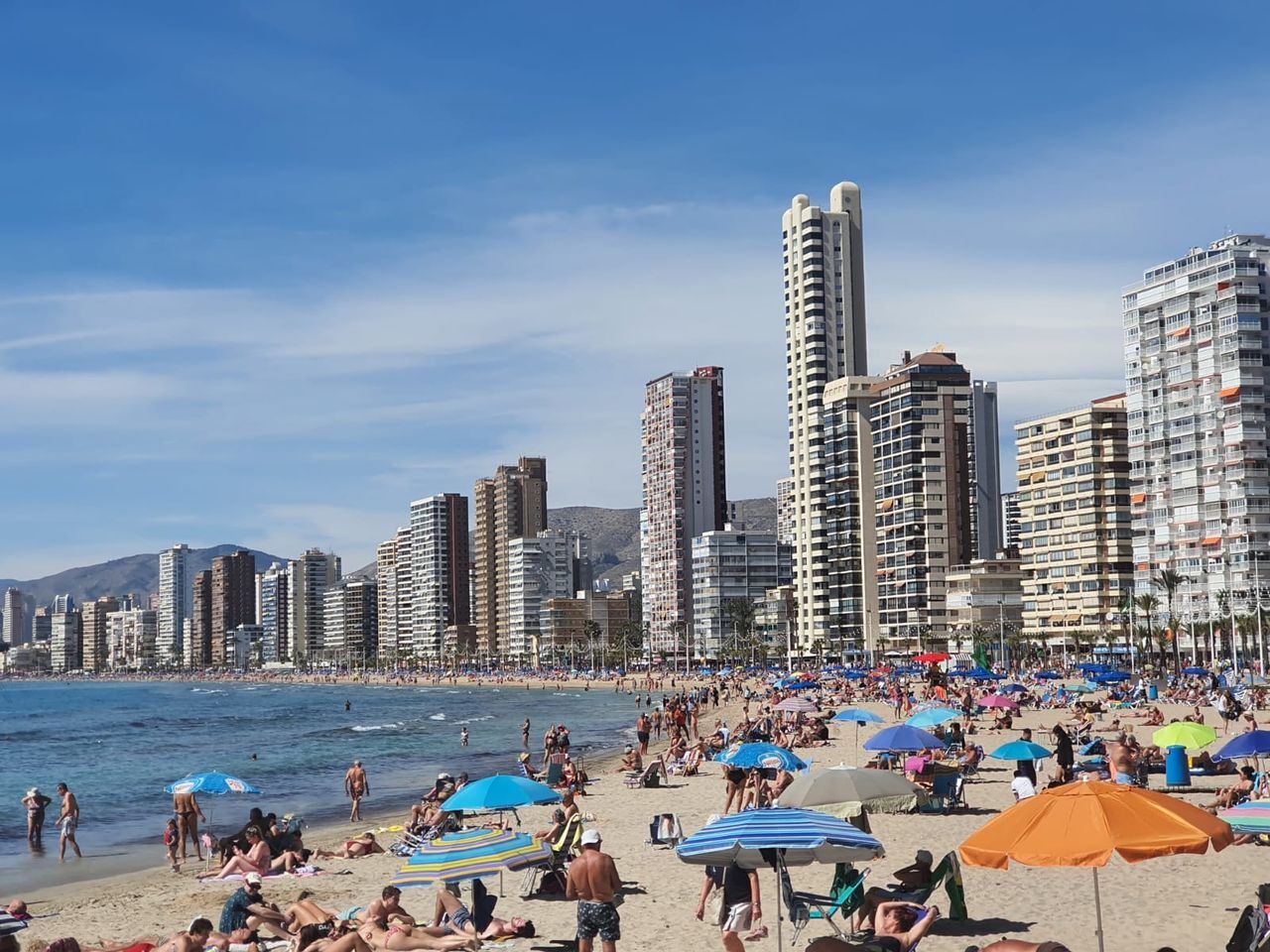 ¿Por qué hace tanto calor? Las dorsales cálidas de récord atenazan a España