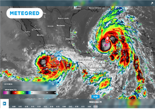 Two tropical cyclones “corner” south Mexico from both oceans, one is Hurricane Helene in the Yucatan Peninsula