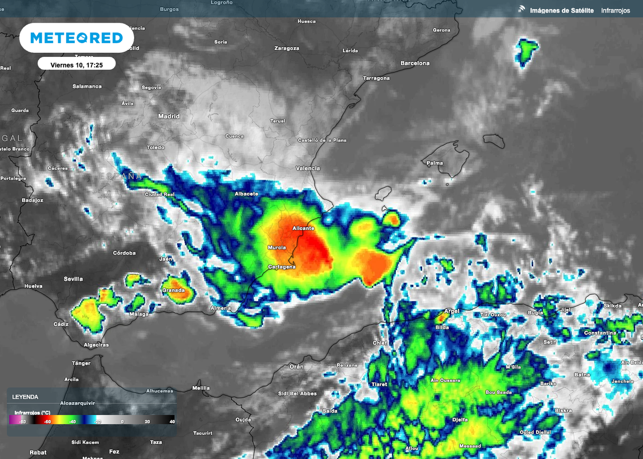 Sistema convectivo de ayer por la tarde frente a las costas del sureste peninsular.