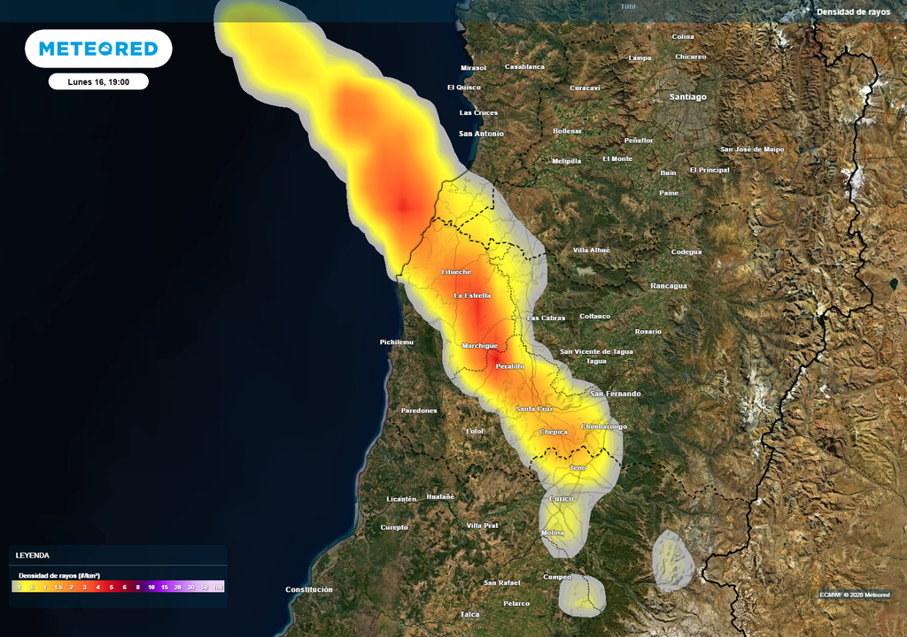 Intensa es la actividad eléctrica prevista por los modelos de tiempo para el día lunes, sobre parte del centro norte de Chile.