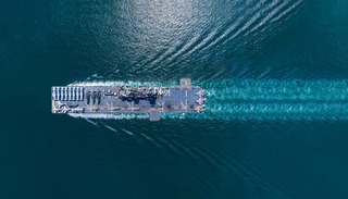 Dos navios ao nuclear: como a energia flutuante est&aacute; a mudar o mundo