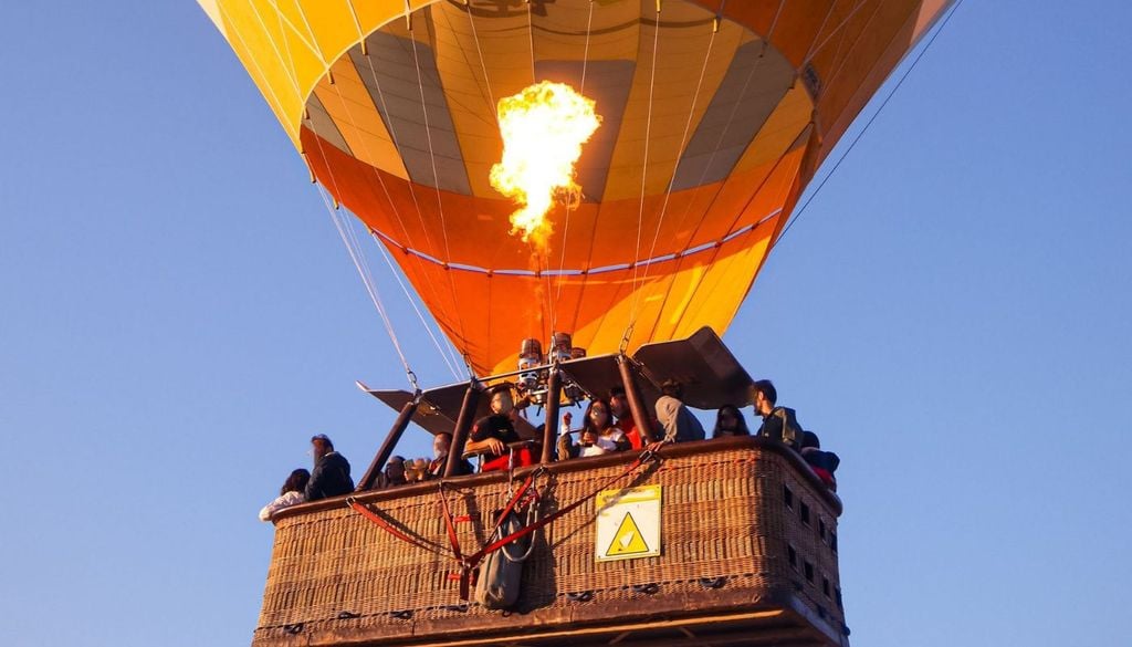 mongofliera italia Le mongolfiere più grandi possono portare fino a circa trenta passeggeri - Beyza - Pexels