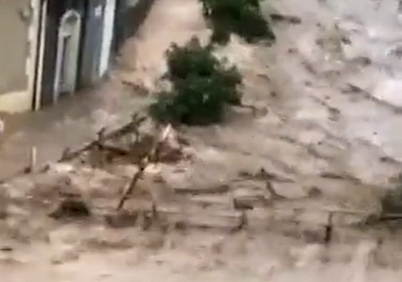drammatica alluvione nella città di Savona!