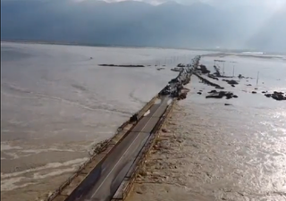 Dramatische Überschwemmungen im Süden Irans: Die Videos!