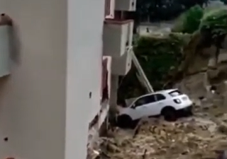 Drammatiche alluvioni travolgono di nuovo la Sicilia: ecco i video