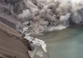 Erupción en Stromboli, se forma un pequeño tsunami: aquí el vídeo