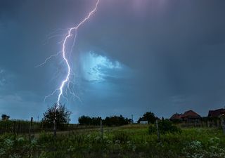 Dry lightning can spark wildfires even under wetter conditions, study finds