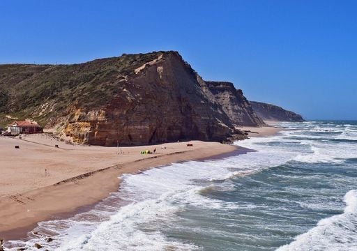&Eacute; urgente intervir nas praias de Sintra para garantir a temporada balnear