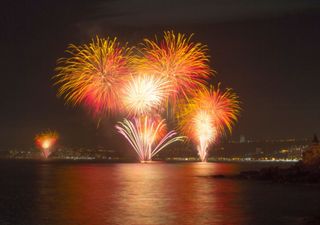 Ecco come i fuochi d'artificio della notte di Capodanno possono produrre pioviggini artificiali dannose per l'ambiente