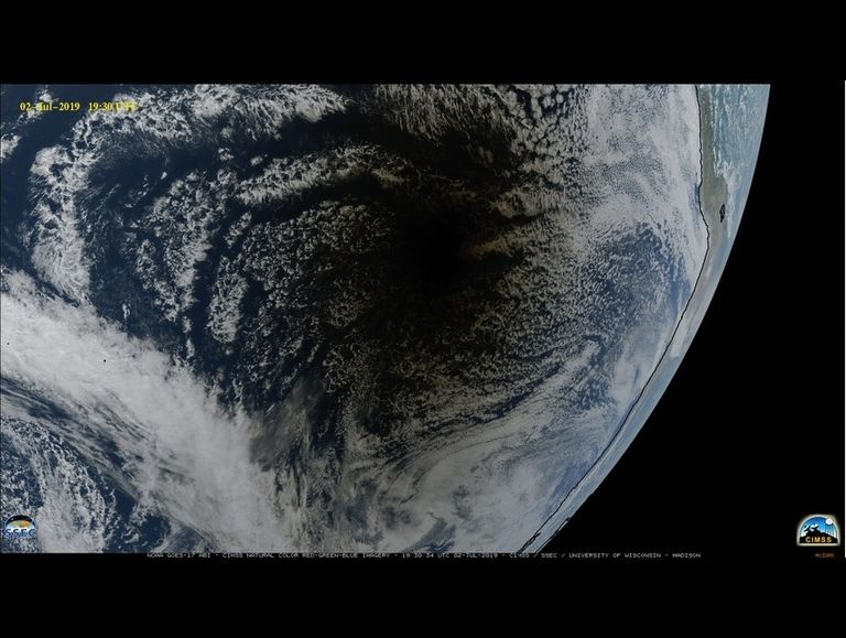 Imagen de GOES-17 en verdadero color Imagen de GOES-17 en verdadero color
