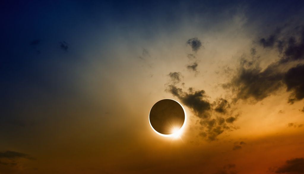Lo spettacolo generato da una eclissi solare è unico.