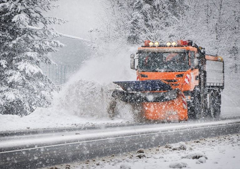 ECMWF tiene accesa la fiammella per vedere la neve a bassa quota fra Natale e Capodanno: ecco le regioni più interessate