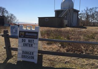 Abandonan un observatorio meteorológico en EE.UU. ¡podría caer al mar!