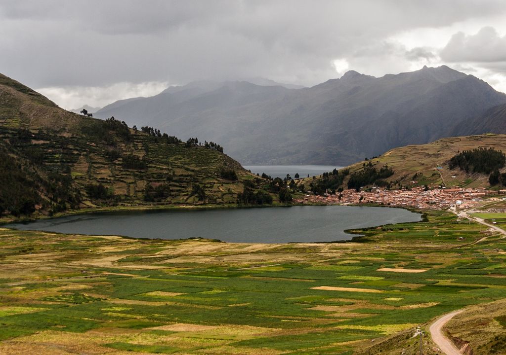 El efecto del dióxido de carbono sobre los patrones de precipitación en zona de montaña. El efecto del dióxido de carbono sobre los patrones de precipitación en zona de montaña.