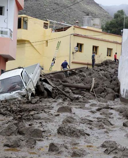 Efemérides Meteorológicas En Canarias Del Siglo Xx Y Xxi: Parte V Efemérides Meteorológicas En Canarias Del Siglo Xx Y Xxi: Parte V