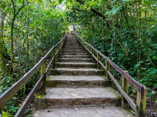 Sótano de las golondrinas: el abismo subterráneo más hermoso