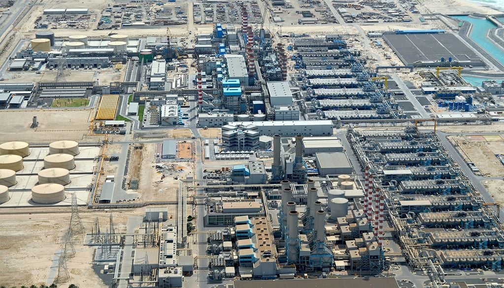 El Complejo de Energía y Desalinización de Jebel Ali, ubicado en Dubái, Emiratos Árabes Unidos, es una de las infraestructuras de servicios públicos más grandes del mundo. Fue uno de los objetivos militares definidos por Irán, ante el ultimátum del presidente Trump.