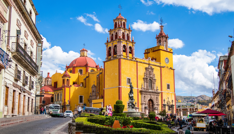 El &ldquo;aire acondicionado colonial&rdquo; de Guanajuato: as&iacute; refrescan sus calles estrechas sin tecnolog&iacute;a moderna