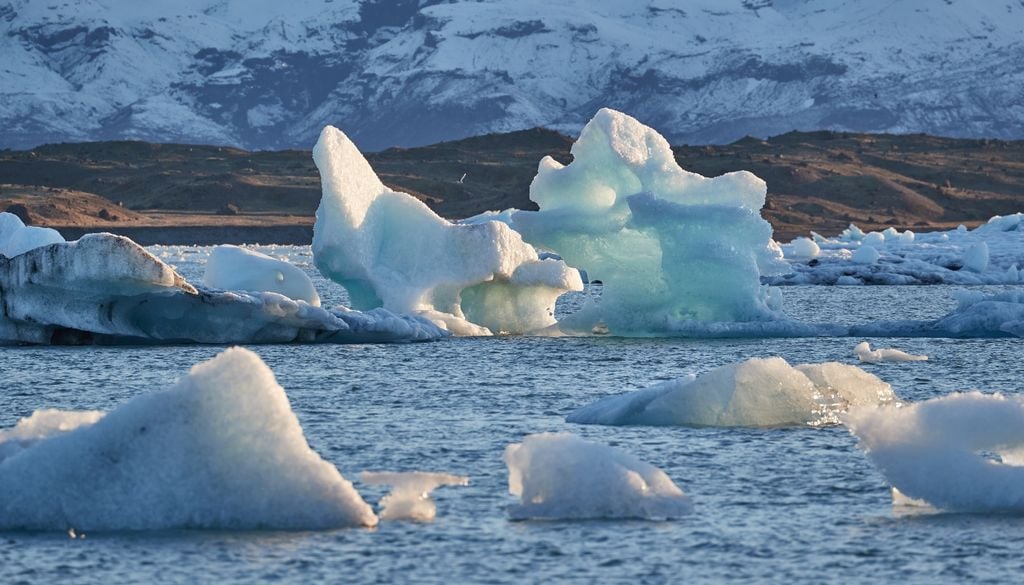 Groenlandia Antártida deshielo glaciares océanos Los datos muestran que la pérdida de hielo se aceleró especialmente desde la década de 1990.