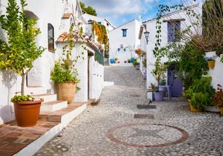 El bonito pueblo fantasma que renació en el corazón del Parque Natural Sierras de Tejeda, Almijara y Alhama